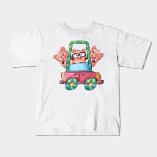 Funny 3 family Pigs in a car cartoon Kids T-Shirt